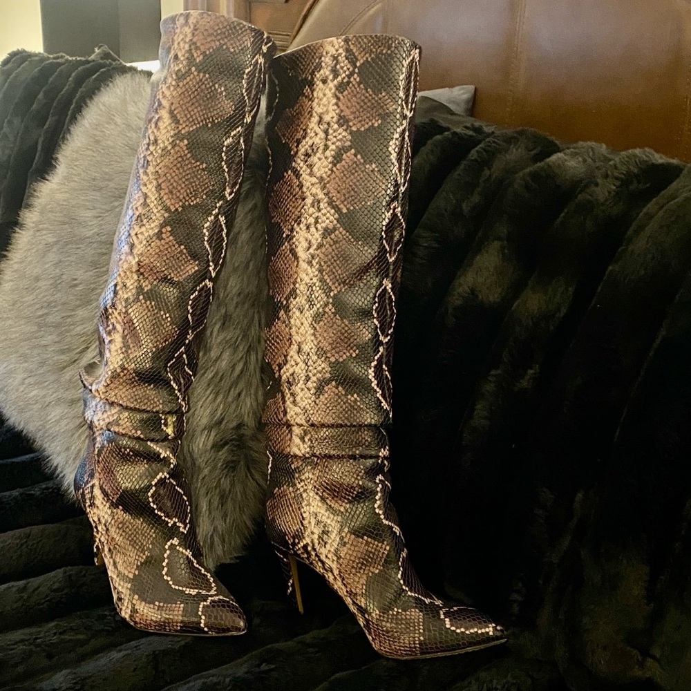 VINCE CAMUTO GORGEOUS Snakeskin Knee-High Boots